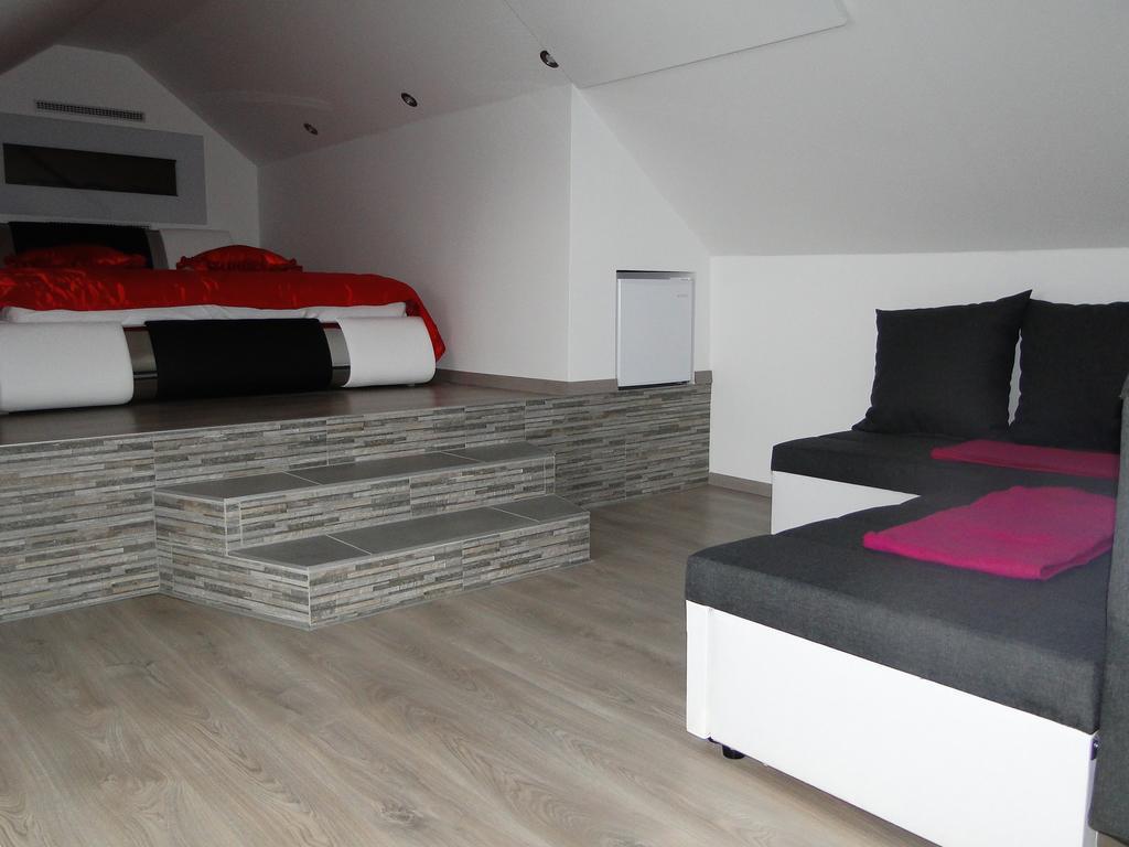 Guesthouse Prenocisca Sirec Πτούι Εξωτερικό φωτογραφία